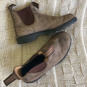 Blundstones Boots